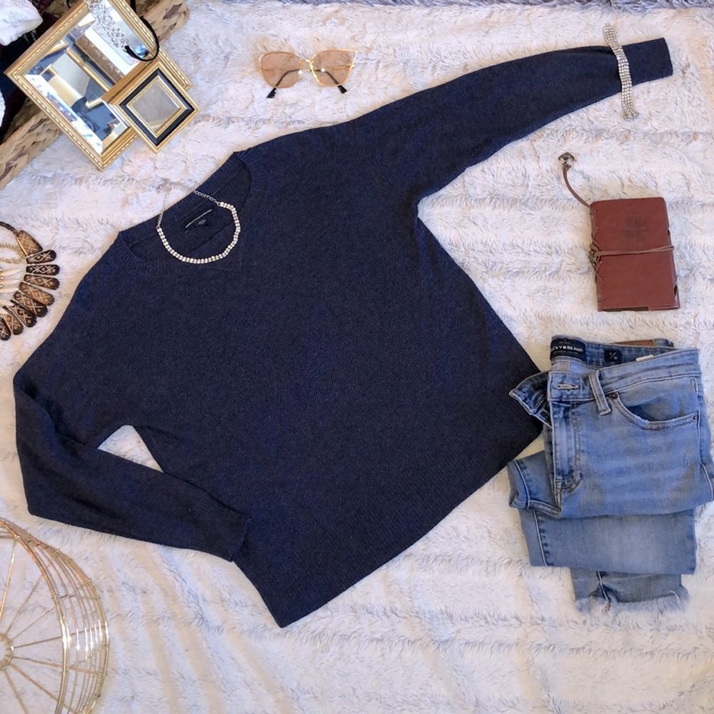 Navy blue American Eagle outfitters sweater size small